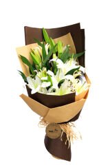 White Lilyum Çiçek Buketi
